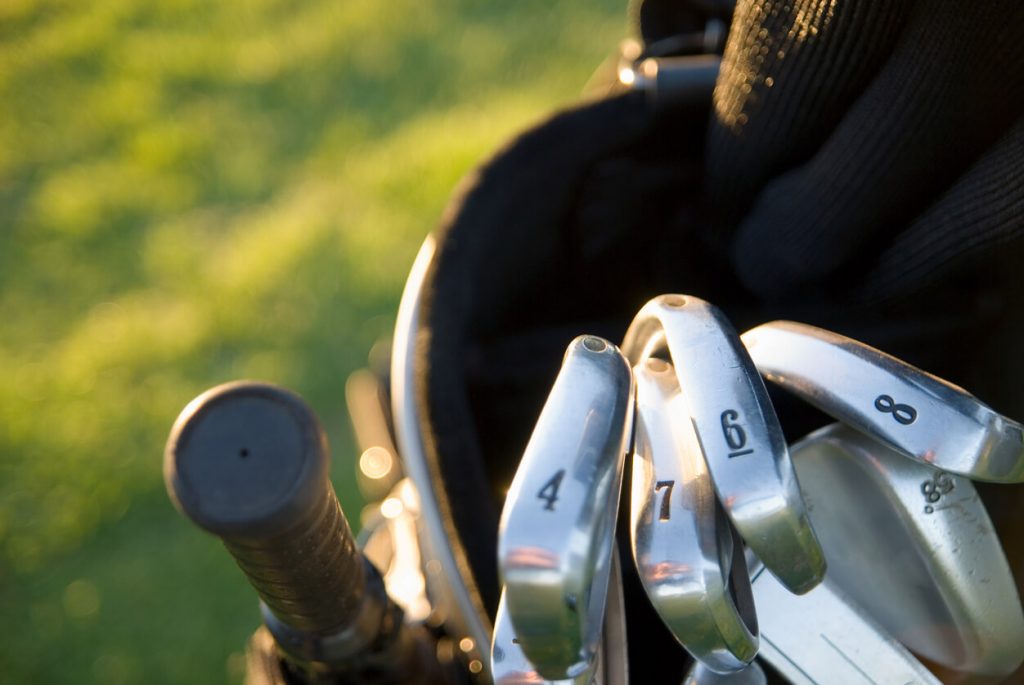 what is a hybrid golf club