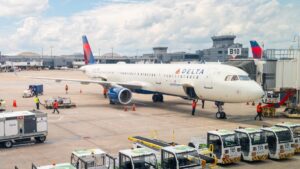 Listeria Outbreak Scraps Hot Meals On 200 Delta Flights