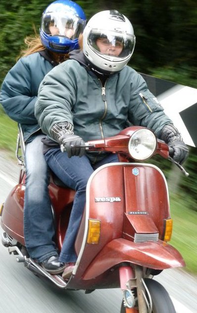 Sam Gee Vespa PX200E