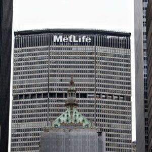 MetLife Headquarters in NY, Source: Bloomberg