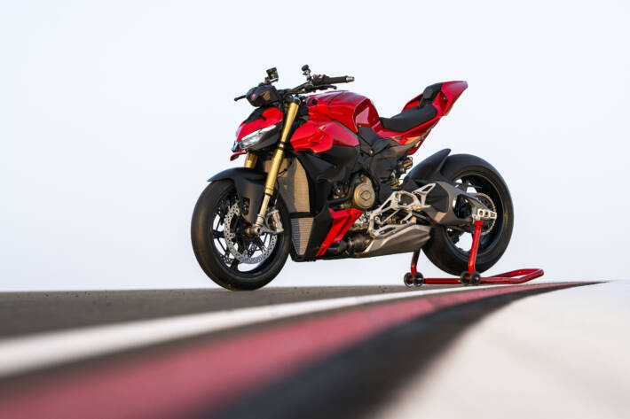 2025 Ducati Streetfighter  V4S