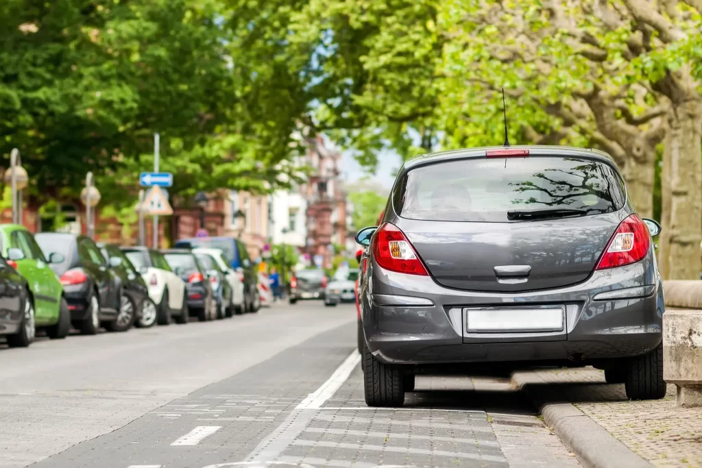 Should pavement parking be banned?